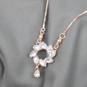 Elegant Rose Gold Wreath Necklace for women