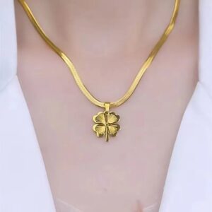 Lucky Leaf Pendant Flat Snake Chain Necklace